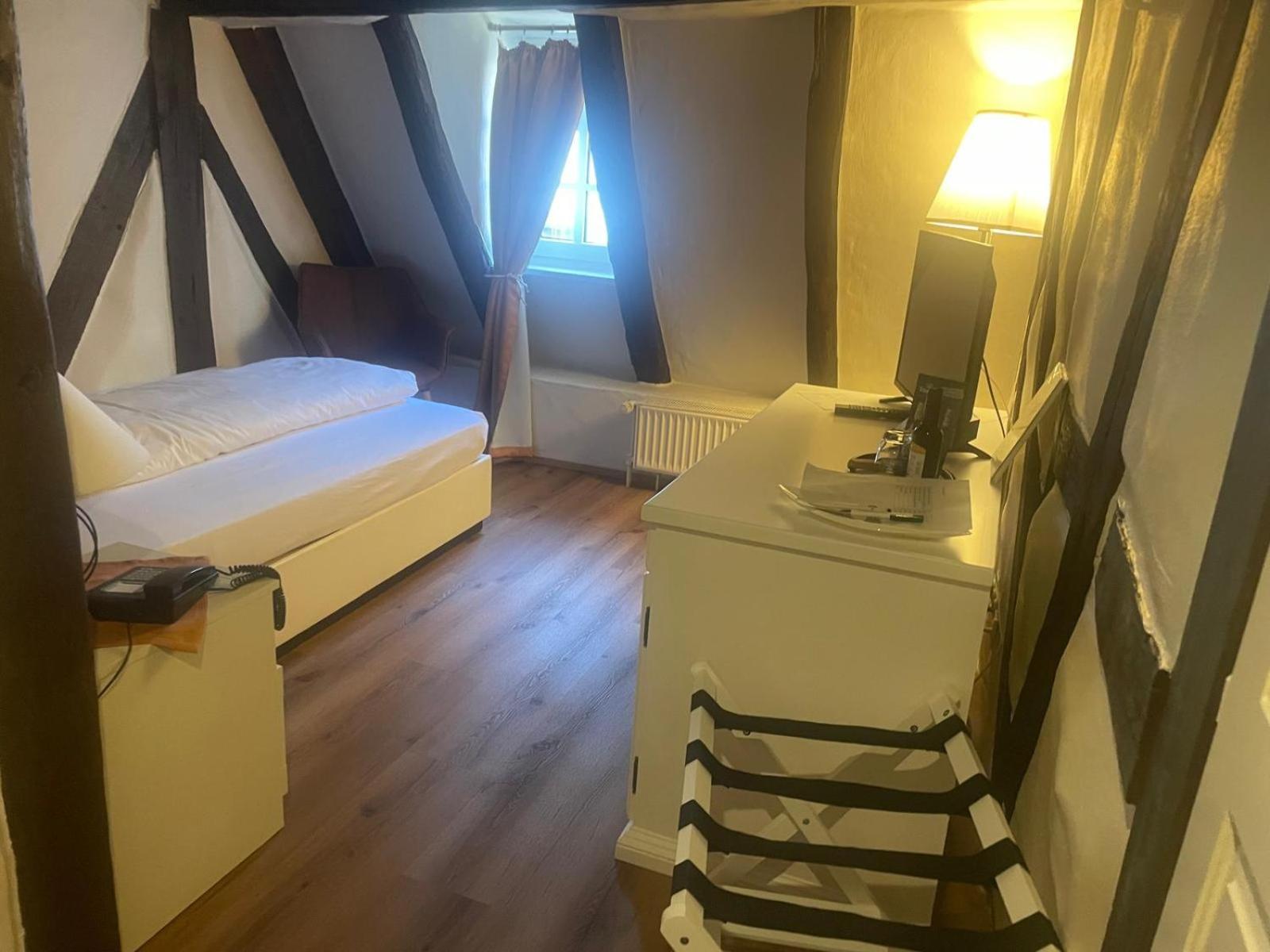 Hotel Restaurant Altes Badhaus Eberbach  Exteriör bild